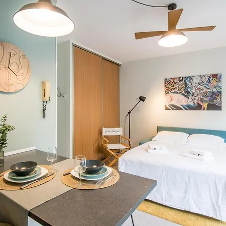 Cardabelle - Joli Appt Pour 2 Avec Parking Prive *